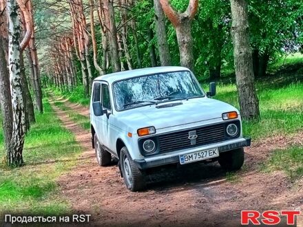 Белый ВАЗ 21214, объемом двигателя 1.7 л и пробегом 250 тыс. км за 3000 $, фото 1 на Automoto.ua