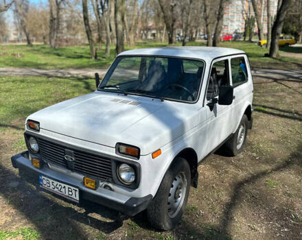 Білий ВАЗ 21214, об'ємом двигуна 1.69 л та пробігом 96 тис. км за 3000 $, фото 1 на Automoto.ua