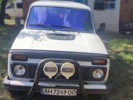 ВАЗ 21214 2009 у Славянске на Automoto.ua Білий ВАЗ 21214, об'ємом двигуна 1.7 л та пробігом 241 тис. км за 2999 $, фото 1 на Automoto.ua