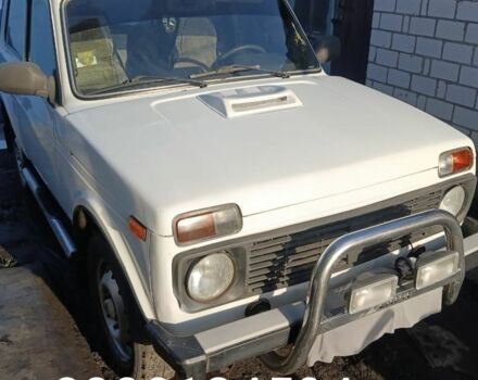Белый ВАЗ 21214, объемом двигателя 1.7 л и пробегом 77 тыс. км за 4500 $, фото 1 на Automoto.ua