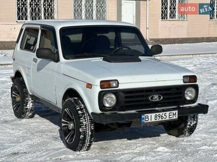 ВАЗ 21214 2010 в Полтаве на Automoto.ua Белый ВАЗ 21214, объемом двигателя 1.7 л и пробегом 150 тыс. км за 3700 $, фото 1 на Automoto.ua