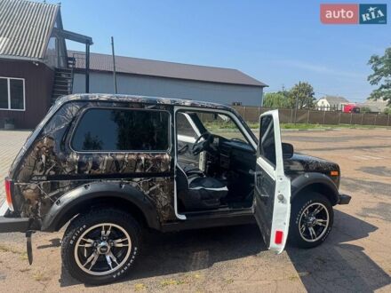 Білий ВАЗ 21214, об'ємом двигуна 1.7 л та пробігом 39 тис. км за 8500 $, фото 1 на Automoto.ua