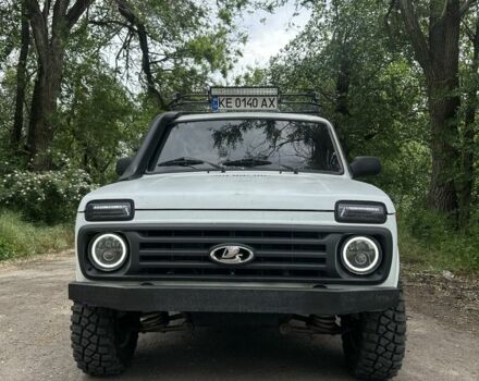 Білий ВАЗ 21214, об'ємом двигуна 1.7 л та пробігом 270 тис. км за 4999 $, фото 1 на Automoto.ua