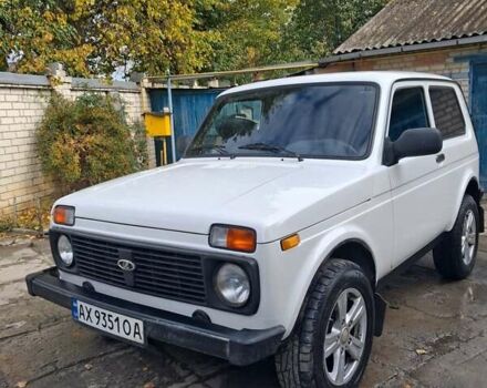 ВАЗ 21214 2012 в Харькове на Automoto.ua Белый ВАЗ 21214, объемом двигателя 1.7 л и пробегом 120 тыс. км за 5600 $, фото 1 на Automoto.ua