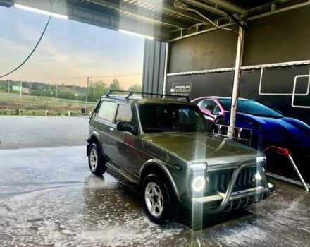 Белый ВАЗ 21214, объемом двигателя 1.7 л и пробегом 200 тыс. км за 4000 $, фото 1 на Automoto.ua