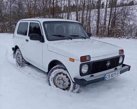 Белый ВАЗ 21214, объемом двигателя 1.69 л и пробегом 240 тыс. км за 3600 $, фото 1 на Automoto.ua