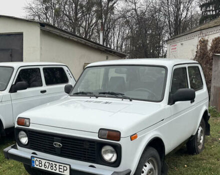 Белый ВАЗ 21214, объемом двигателя 1.69 л и пробегом 230 тыс. км за 3550 $, фото 1 на Automoto.ua