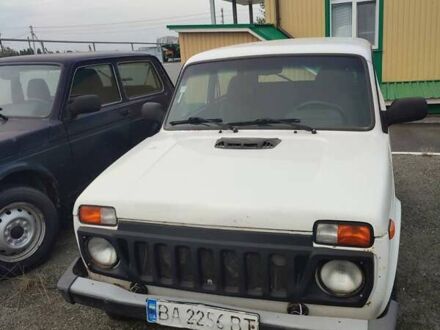 ВАЗ 21214 2018 в Староконстантинов на Automoto.ua Белый ВАЗ 21214, объемом двигателя 1.7 л и пробегом 300 тыс. км за 2421 $, фото 1 на Automoto.ua