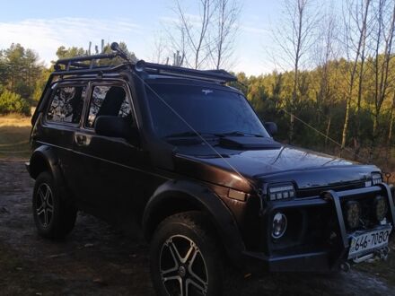 Бежевый ВАЗ 21214, объемом двигателя 0 л и пробегом 150 тыс. км за 4000 $, фото 1 на Automoto.ua