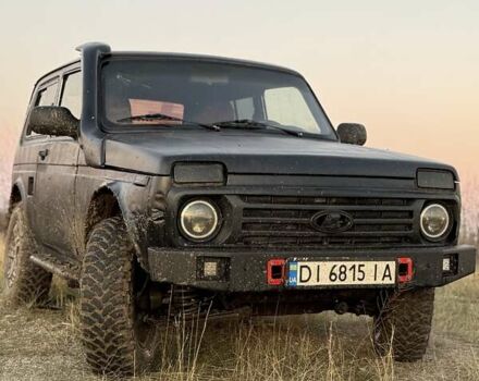 Чорний ВАЗ 21214, об'ємом двигуна 1.69 л та пробігом 240 тис. км за 3999 $, фото 3 на Automoto.ua