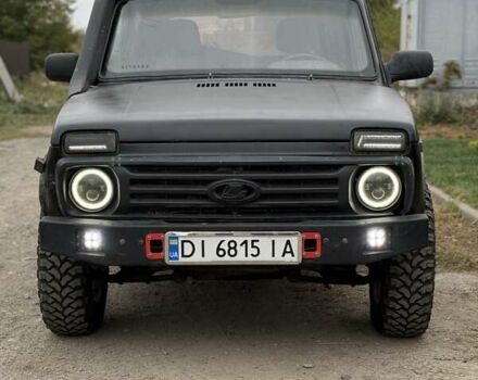 Чорний ВАЗ 21214, об'ємом двигуна 1.69 л та пробігом 240 тис. км за 3999 $, фото 4 на Automoto.ua