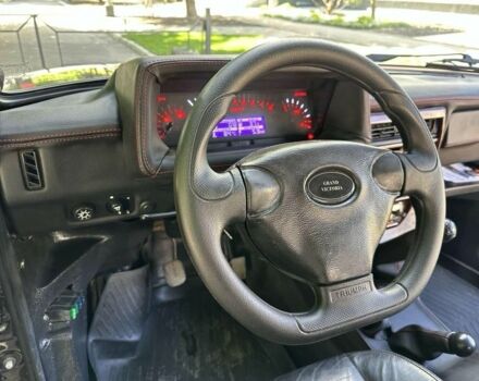 Коричневый ВАЗ 21214, объемом двигателя 1.7 л и пробегом 200 тыс. км за 6500 $, фото 4 на Automoto.ua