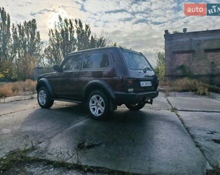 Коричневый ВАЗ 21214, объемом двигателя 1.7 л и пробегом 160 тыс. км за 4500 $, фото 7 на Automoto.ua