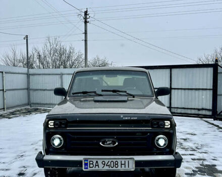 Коричневый ВАЗ 21214, объемом двигателя 1.69 л и пробегом 36 тыс. км за 8999 $, фото 16 на Automoto.ua