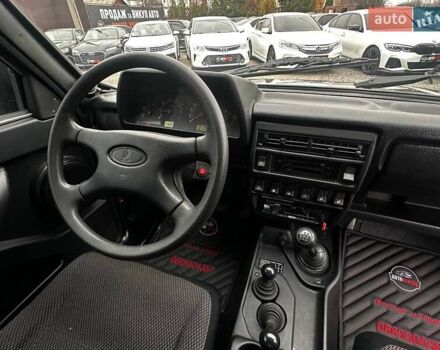 Коричневый ВАЗ 21214, объемом двигателя 1.7 л и пробегом 26 тыс. км за 9300 $, фото 18 на Automoto.ua