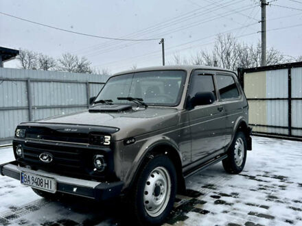 Коричневый ВАЗ 21214, объемом двигателя 1.69 л и пробегом 36 тыс. км за 8999 $, фото 1 на Automoto.ua