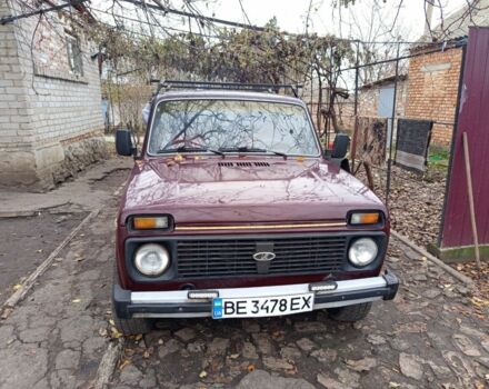 Красный ВАЗ 21214, объемом двигателя 1.7 л и пробегом 1000 тыс. км за 4000 $, фото 2 на Automoto.ua