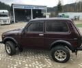 Красный ВАЗ 21214, объемом двигателя 1.7 л и пробегом 67 тыс. км за 3400 $, фото 4 на Automoto.ua