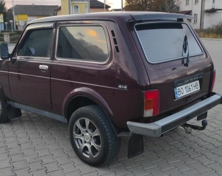 Красный ВАЗ 21214, объемом двигателя 1.7 л и пробегом 250 тыс. км за 3800 $, фото 6 на Automoto.ua