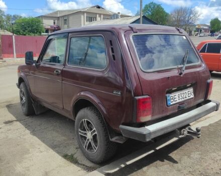 Красный ВАЗ 21214, объемом двигателя 1.7 л и пробегом 177 тыс. км за 2857 $, фото 6 на Automoto.ua