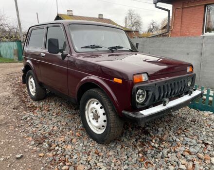 Красный ВАЗ 21214, объемом двигателя 1.7 л и пробегом 153 тыс. км за 3200 $, фото 1 на Automoto.ua