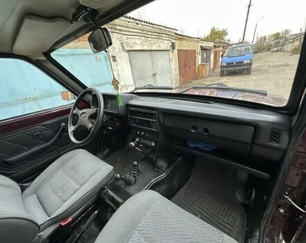 ВАЗ 21214 2007 в Ровно на Automoto.ua Красный ВАЗ 21214, объемом двигателя 1.7 л и пробегом 155 тыс. км за 2990 $, фото 5 на Automoto.ua