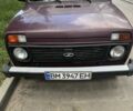 Красный ВАЗ 21214, объемом двигателя 1.7 л и пробегом 281 тыс. км за 4100 $, фото 1 на Automoto.ua