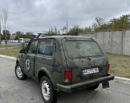 Красный ВАЗ 21214, объемом двигателя 1.7 л и пробегом 3 тыс. км за 999 $, фото 3 на Automoto.ua