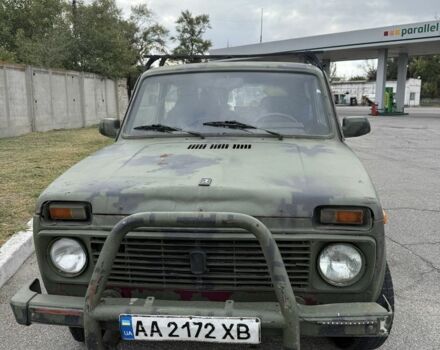 Красный ВАЗ 21214, объемом двигателя 1.7 л и пробегом 3 тыс. км за 999 $, фото 1 на Automoto.ua