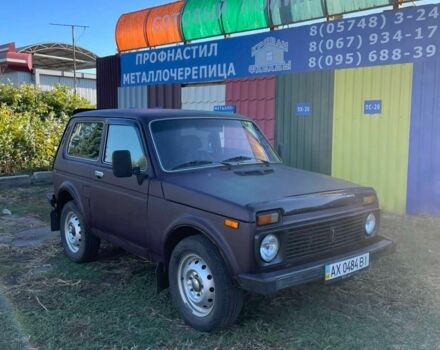 Червоний ВАЗ 21214, об'ємом двигуна 1.7 л та пробігом 235 тис. км за 2600 $, фото 1 на Automoto.ua