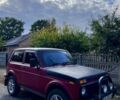 Красный ВАЗ 21214, объемом двигателя 1.7 л и пробегом 120 тыс. км за 2600 $, фото 2 на Automoto.ua