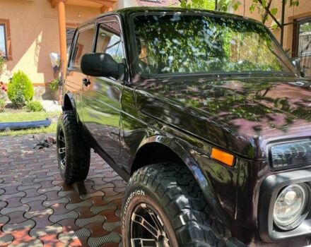 Красный ВАЗ 21214, объемом двигателя 1.7 л и пробегом 170 тыс. км за 3900 $, фото 2 на Automoto.ua