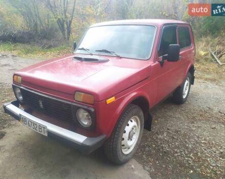 Красный ВАЗ 21214, объемом двигателя 1.69 л и пробегом 67 тыс. км за 3300 $, фото 3 на Automoto.ua