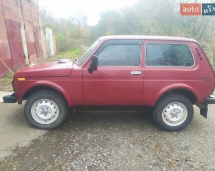 Красный ВАЗ 21214, объемом двигателя 1.69 л и пробегом 67 тыс. км за 3300 $, фото 1 на Automoto.ua