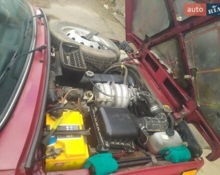 Красный ВАЗ 21214, объемом двигателя 1.69 л и пробегом 67 тыс. км за 3300 $, фото 6 на Automoto.ua