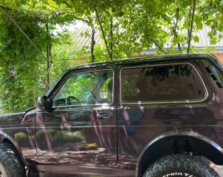 Красный ВАЗ 21214, объемом двигателя 1.7 л и пробегом 170 тыс. км за 3900 $, фото 4 на Automoto.ua