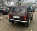 Красный ВАЗ 21214, объемом двигателя 1.69 л и пробегом 164 тыс. км за 3000 $, фото 3 на Automoto.ua