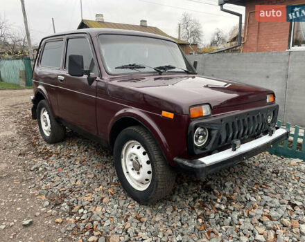 Червоний ВАЗ 21214, об'ємом двигуна 1.7 л та пробігом 152 тис. км за 3000 $, фото 2 на Automoto.ua