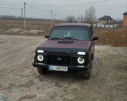 Красный ВАЗ 21214, объемом двигателя 1.7 л и пробегом 5 тыс. км за 4800 $, фото 6 на Automoto.ua