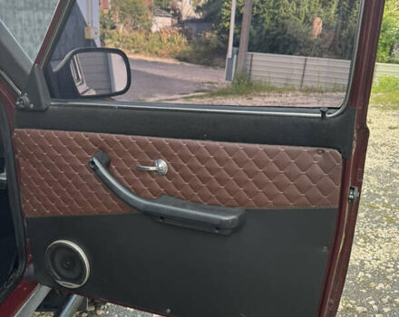 Красный ВАЗ 21214, объемом двигателя 1.7 л и пробегом 186 тыс. км за 4200 $, фото 16 на Automoto.ua