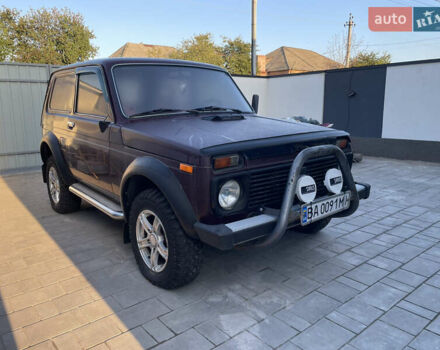 Красный ВАЗ 21214, объемом двигателя 1.7 л и пробегом 97 тыс. км за 3600 $, фото 1 на Automoto.ua