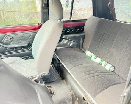 ВАЗ 21214 2007 в Коломые на Automoto.ua Красный ВАЗ 21214, объемом двигателя 1.7 л и пробегом 200 тыс. км за 3300 $, фото 4 на Automoto.ua