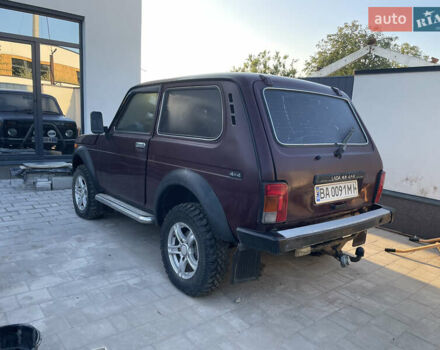 Красный ВАЗ 21214, объемом двигателя 1.7 л и пробегом 97 тыс. км за 3600 $, фото 3 на Automoto.ua