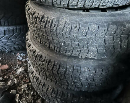 Красный ВАЗ 21214, объемом двигателя 1.7 л и пробегом 185 тыс. км за 4200 $, фото 10 на Automoto.ua