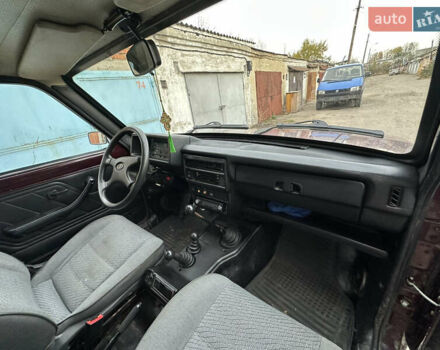 ВАЗ 21214 2007 в Ровно на Automoto.ua Красный ВАЗ 21214, объемом двигателя 1.7 л и пробегом 155 тыс. км за 2990 $, фото 5 на Automoto.ua