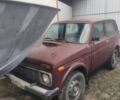 Красный ВАЗ 21214, объемом двигателя 1.7 л и пробегом 93 тыс. км за 4000 $, фото 1 на Automoto.ua