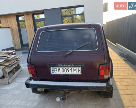 Красный ВАЗ 21214, объемом двигателя 1.7 л и пробегом 97 тыс. км за 3600 $, фото 5 на Automoto.ua