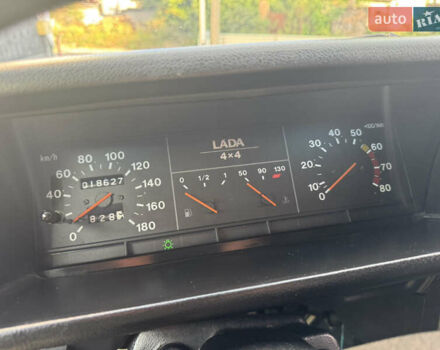 Красный ВАЗ 21214, объемом двигателя 1.7 л и пробегом 186 тыс. км за 4200 $, фото 21 на Automoto.ua
