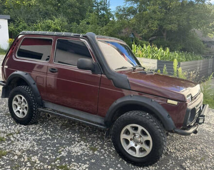 Красный ВАЗ 21214, объемом двигателя 1.7 л и пробегом 186 тыс. км за 4200 $, фото 11 на Automoto.ua