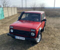 Красный ВАЗ 21214, объемом двигателя 1.7 л и пробегом 75 тыс. км за 3150 $, фото 1 на Automoto.ua